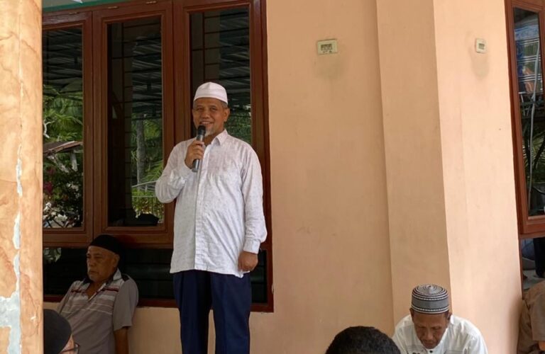 Senator Muhammad Nuh Tinjau Tanah Wakaf untuk Pembangunan Pusat Pendidikan Islam di Desa Durian